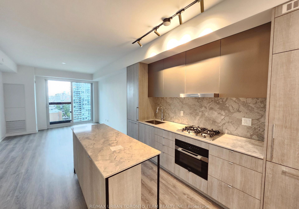 771-yonge-street-toronto-ontario-c13089246