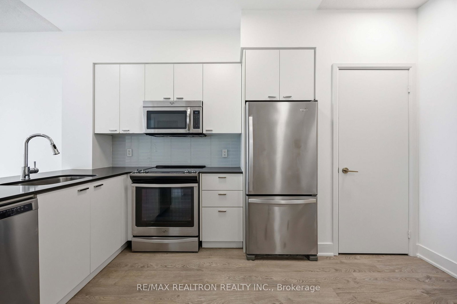 30-roehampton-avenue-toronto-ontario-c13089274