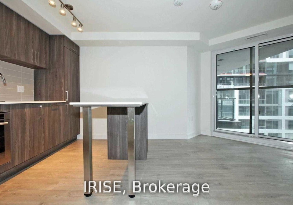576-front-street-w-toronto-ontario-c13089476