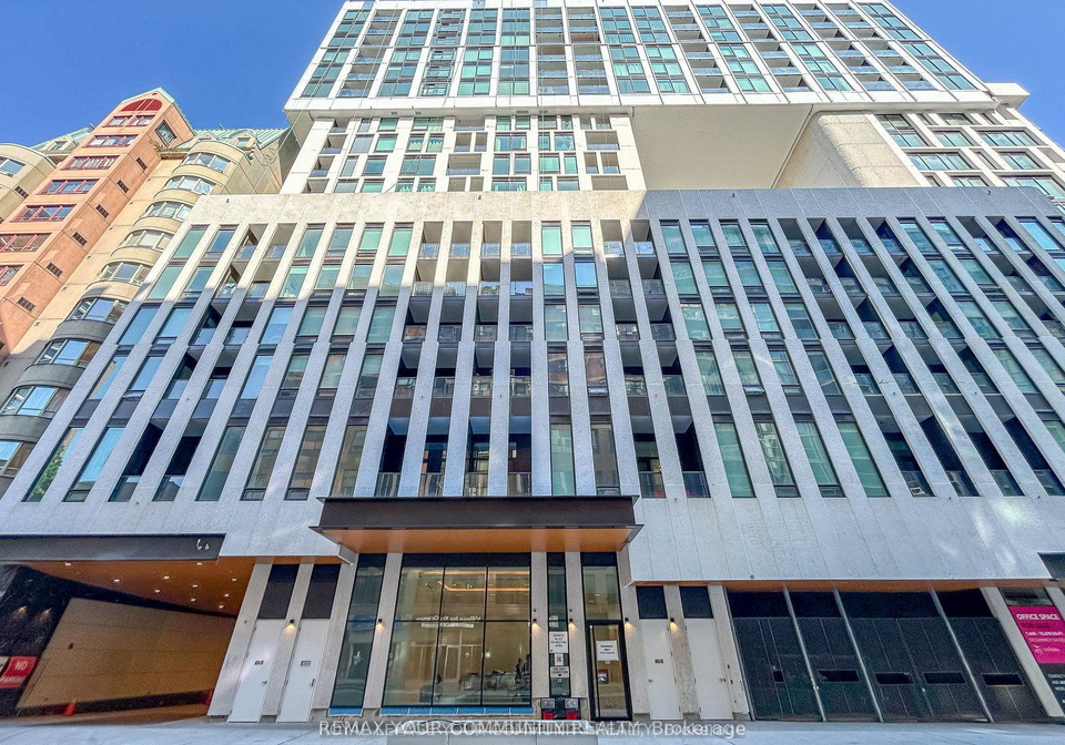 238-simcoe-street-toronto-ontario-c13089478