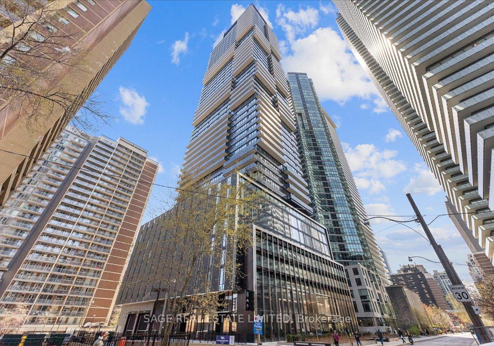 55-charles-street-e-toronto-ontario-c13089576