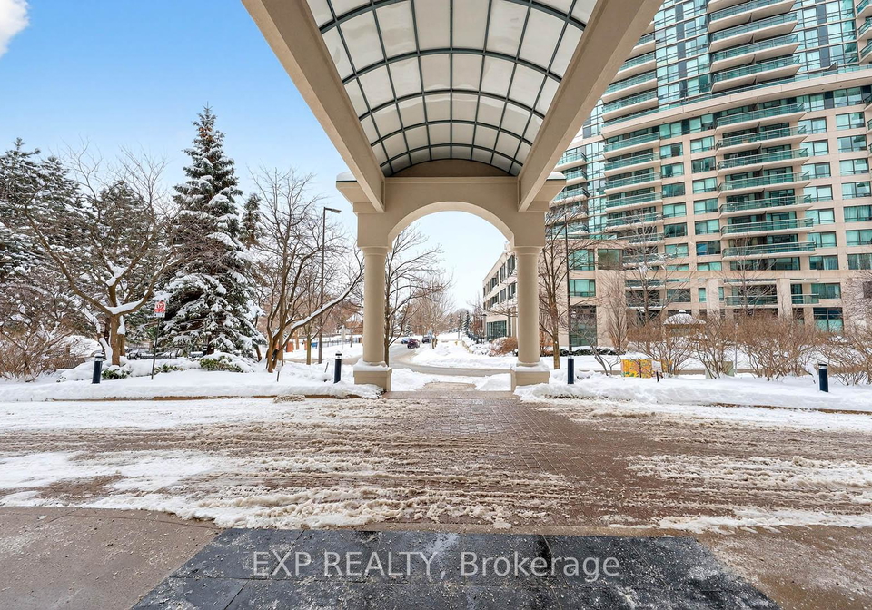 23-lorraine-drive-toronto-ontario-c13089770