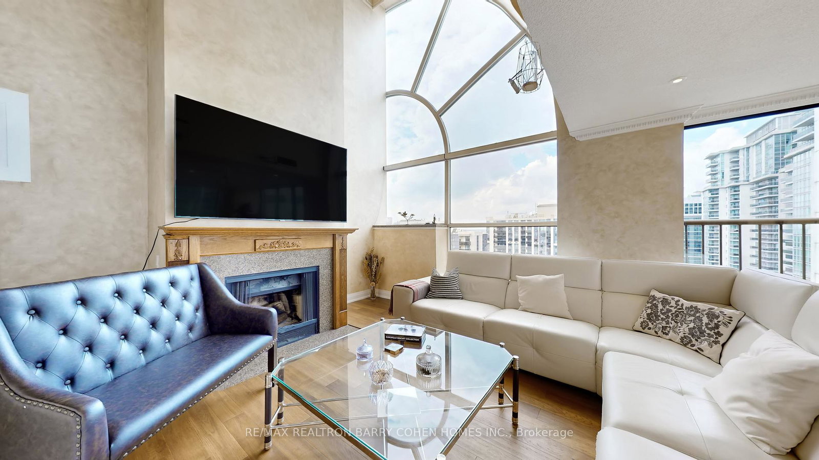 100-upper-madison-avenue-toronto-ontario-c13089806