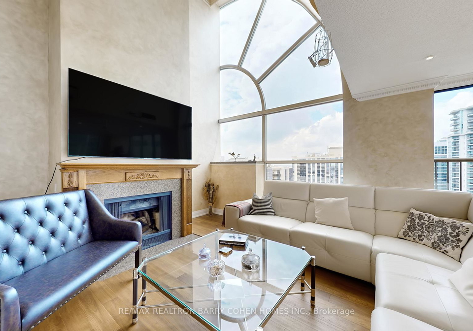 100-upper-madison-avenue-toronto-ontario-c13089806