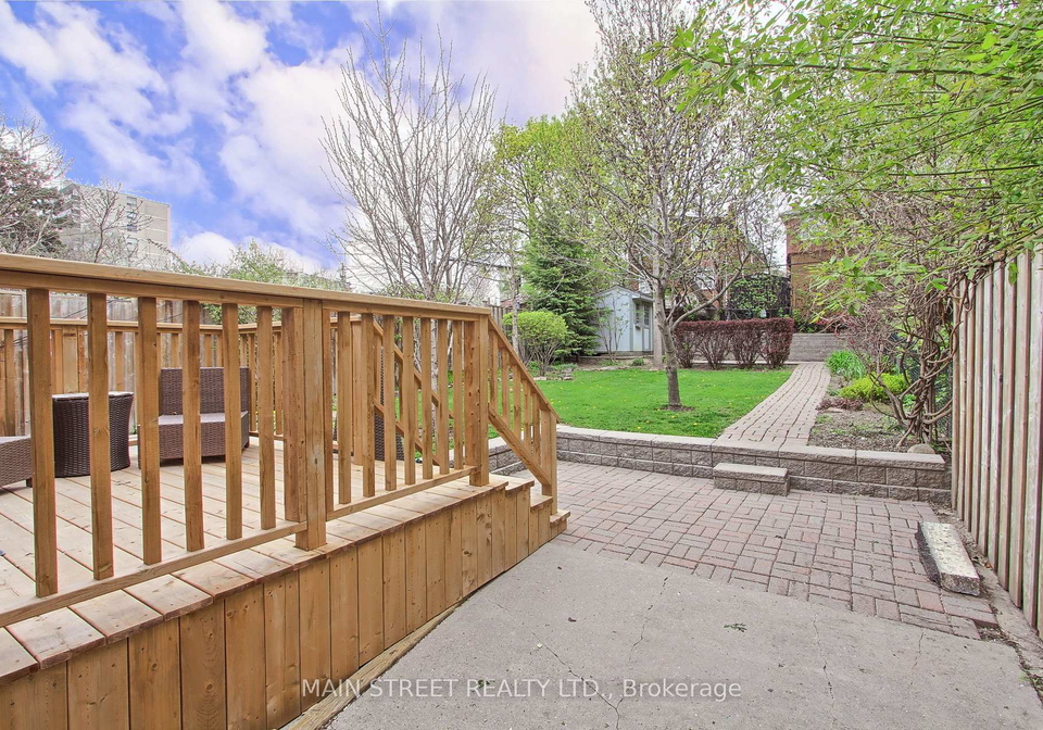 595-northcliffe-boulevard-toronto-ontario-c13089858