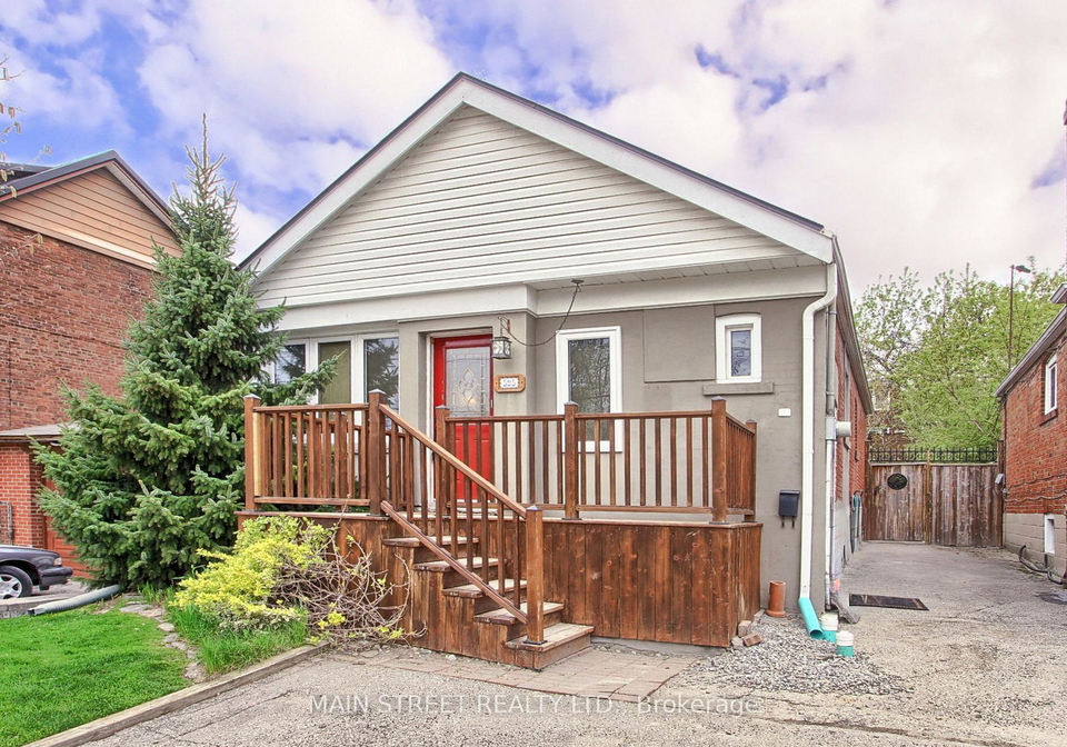 595-northcliffe-boulevard-toronto-ontario-c13089858