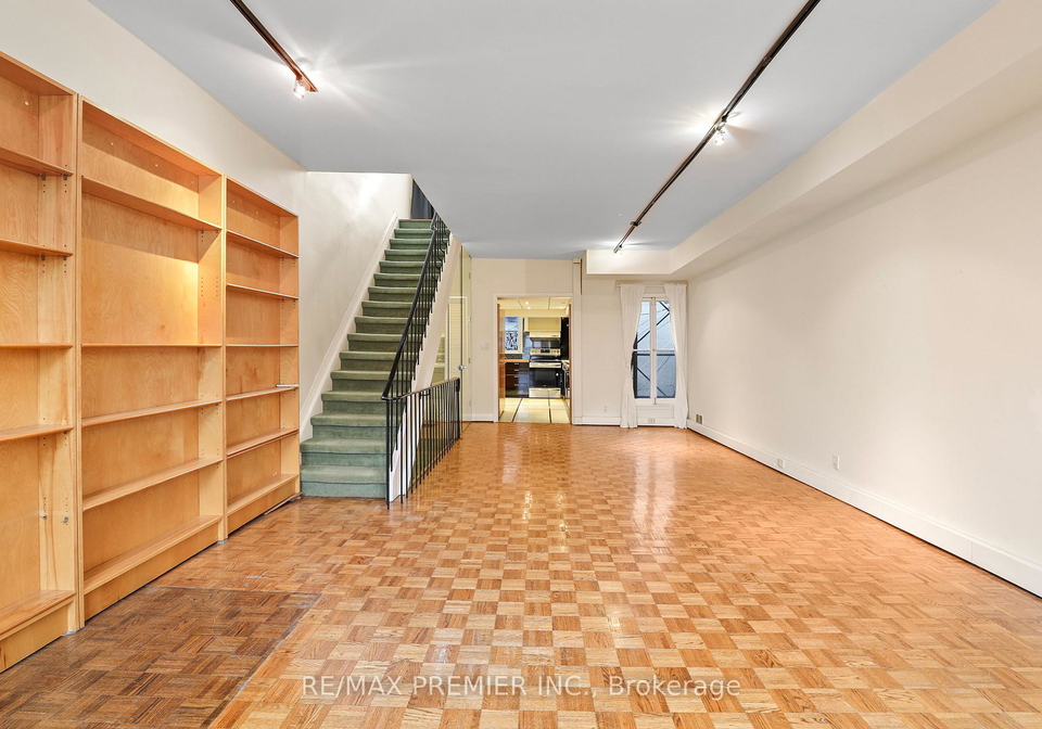 394a-king-street-e-toronto-ontario-c13089926
