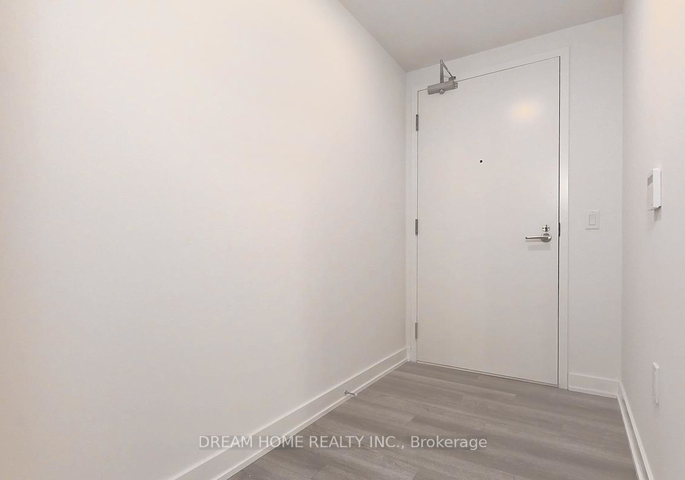 238-simcoe-street-toronto-ontario-c13090580
