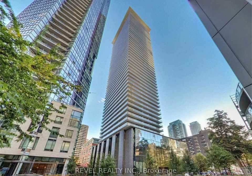 33-charles-street-e-toronto-ontario-c13090670