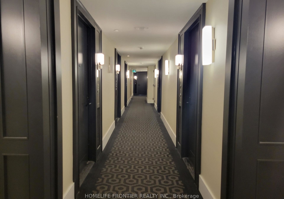 955-bay-street-toronto-ontario-c13091068