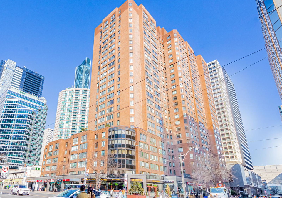 633-bay-street-toronto-ontario-c13091508