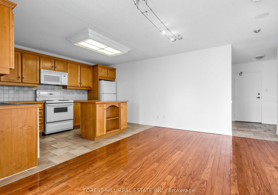 633-bay-street-toronto-ontario-c13091508