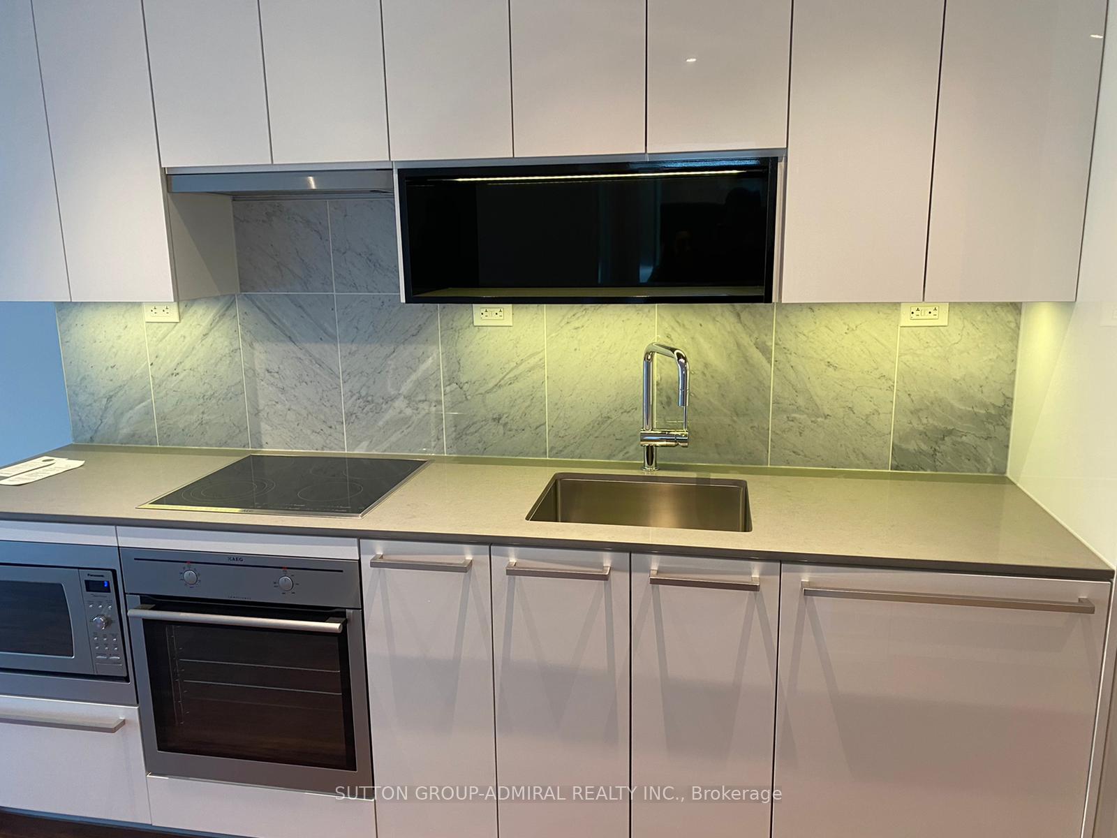 115-mcmahon-drive-north-york-ontario-c13091524