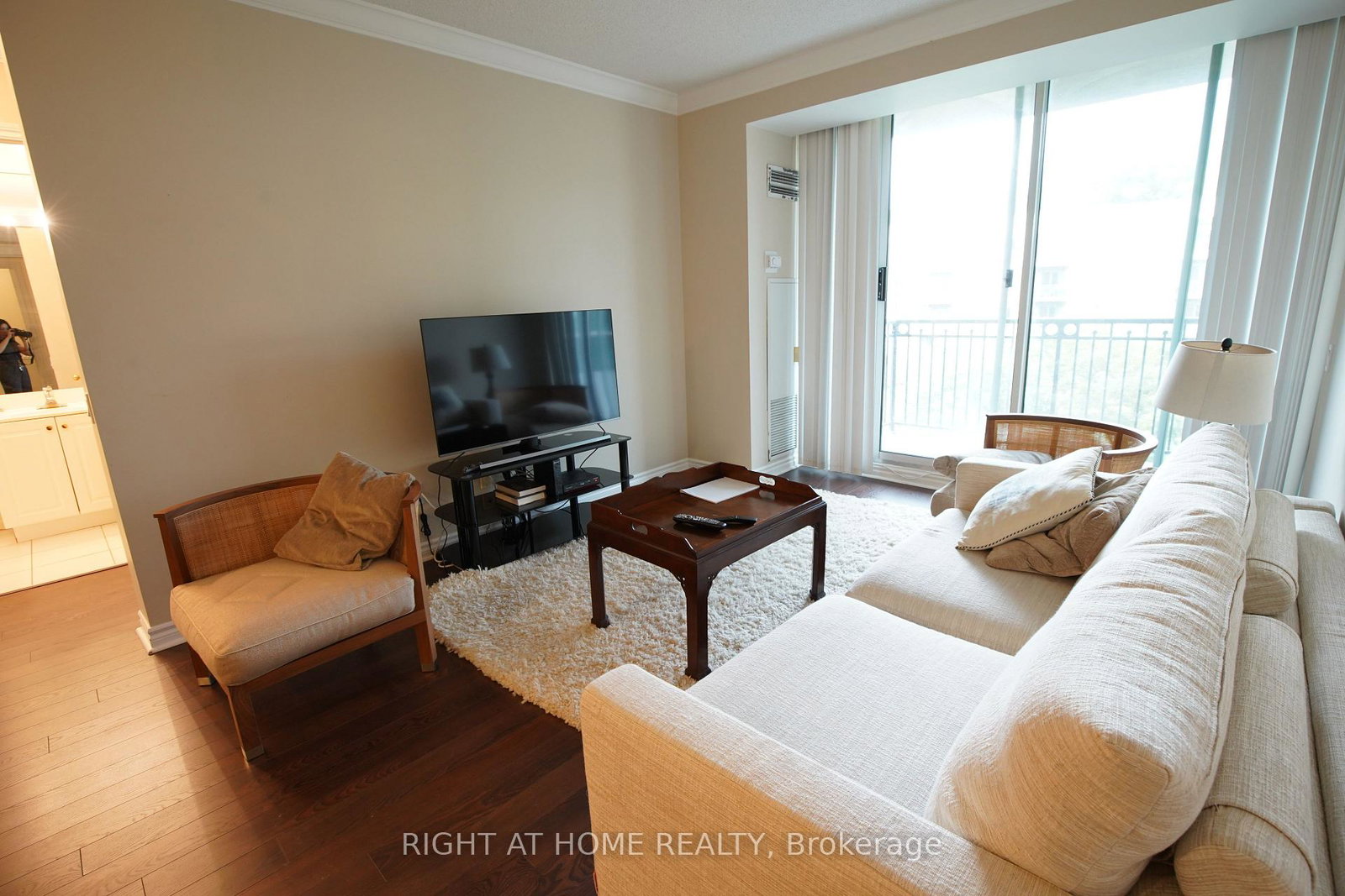 18-william-carson-crescent-north-york-ontario-c13091682