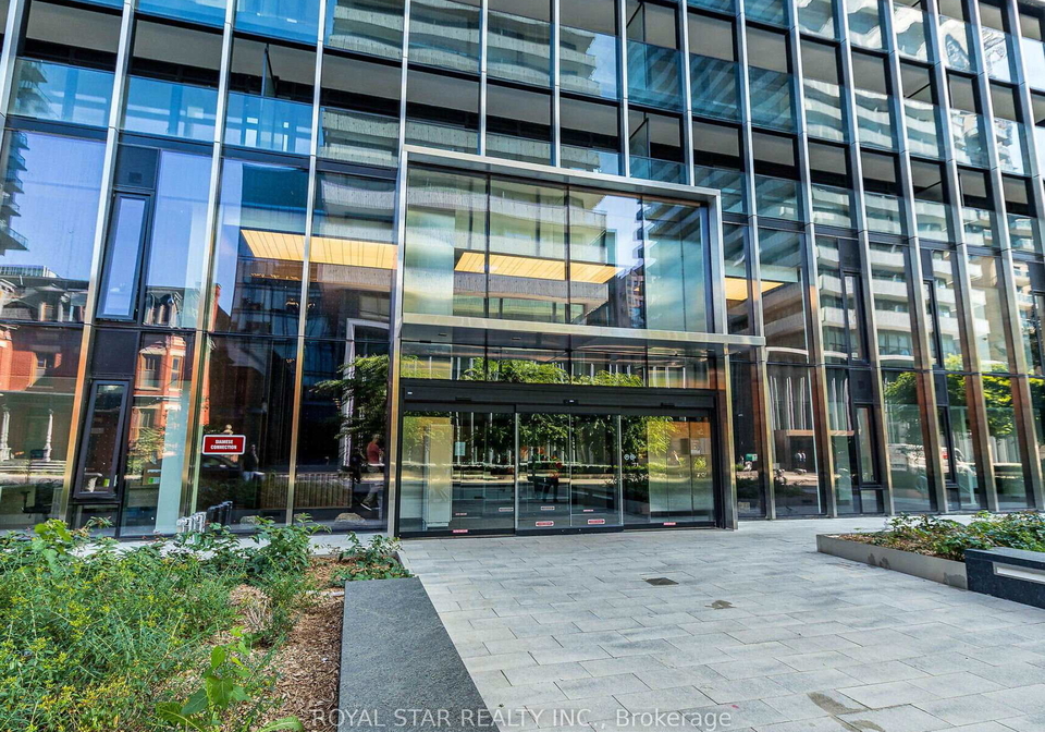 55-charles-street-e-toronto-ontario-c13092138