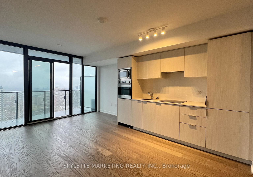 11-wellesley-street-w-toronto-ontario-c13092608
