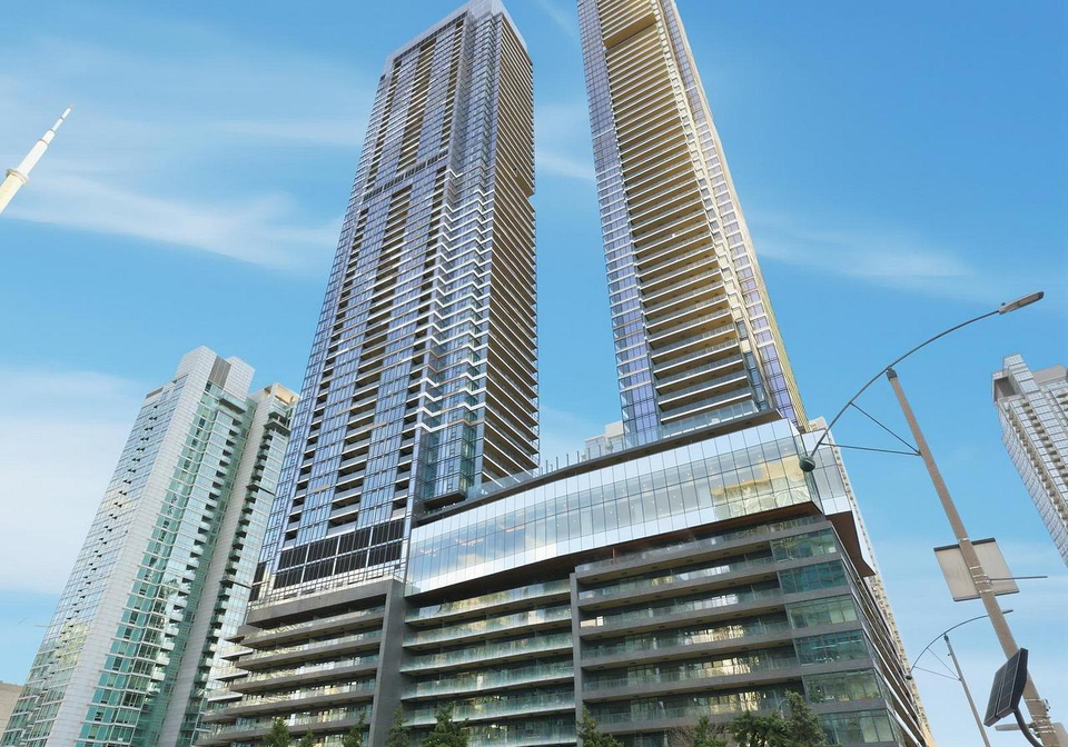 1-concord-cityplac-way-toronto-ontario-c13092642