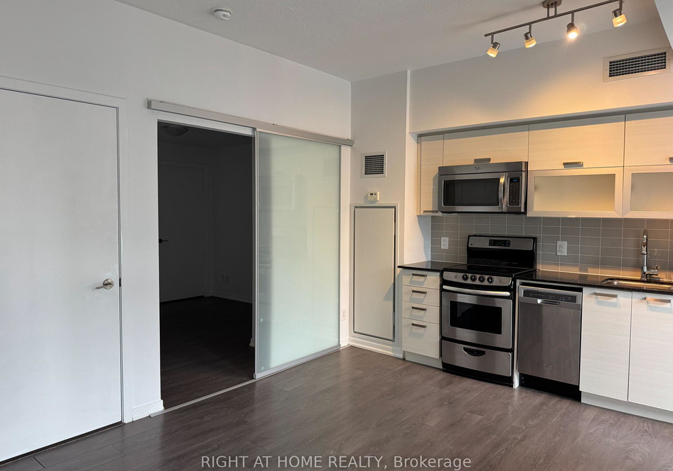 68-abell-street-toronto-ontario-c13092730