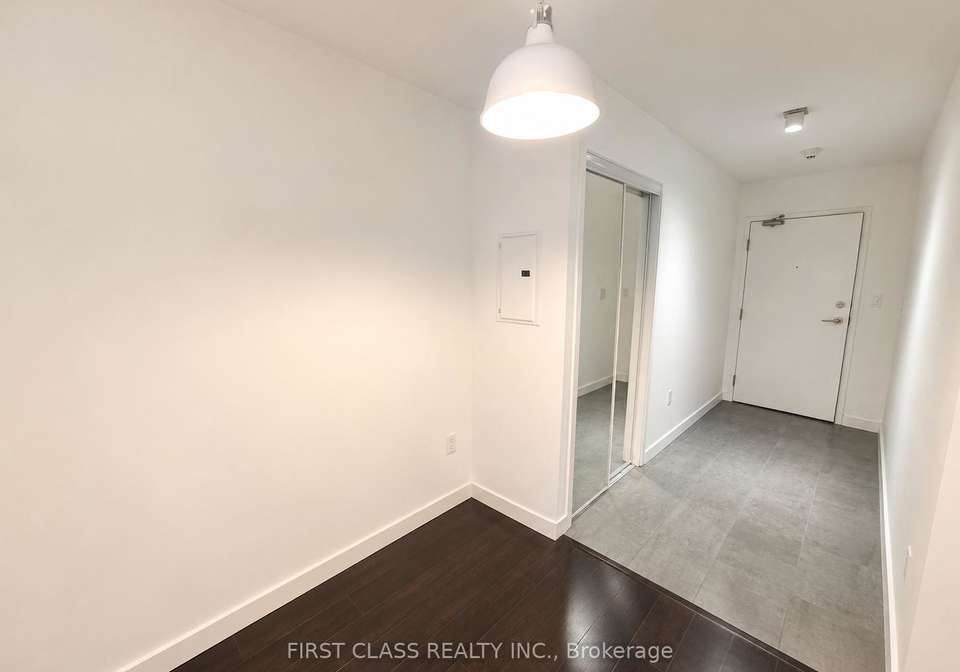 11-brunel-court-s-toronto-ontario-c13092838