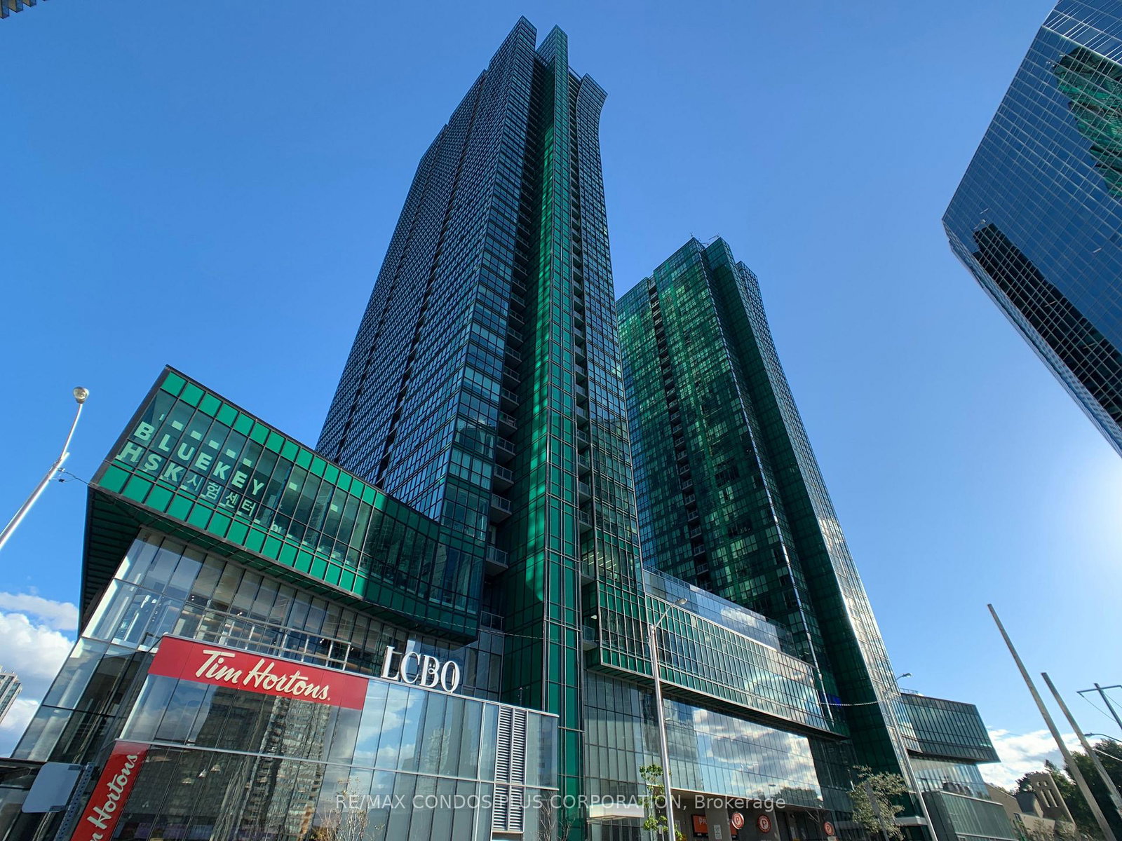 9-bogert-avenue-toronto-ontario-c13093006
