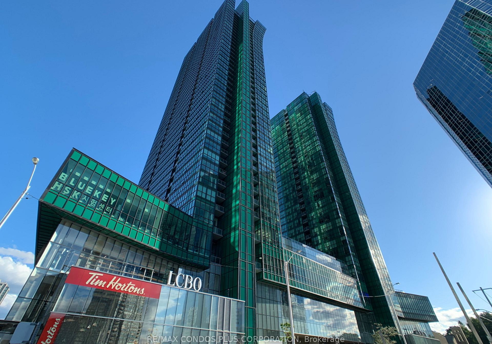 9-bogert-avenue-toronto-ontario-c13093006