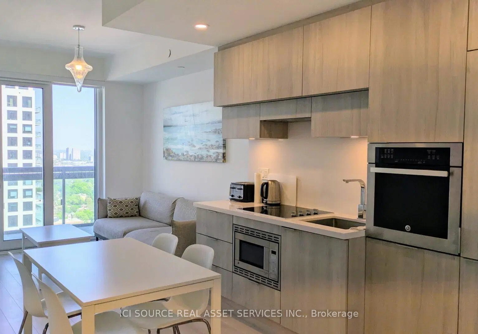 39-roehampton-avenue-toronto-ontario-c13093048