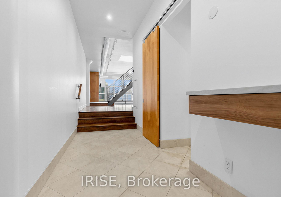 155-dalhousie-street-w-toronto-ontario-c13093266
