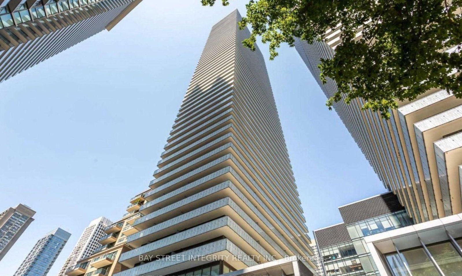 42-charles-street-e-toronto-ontario-c13093502