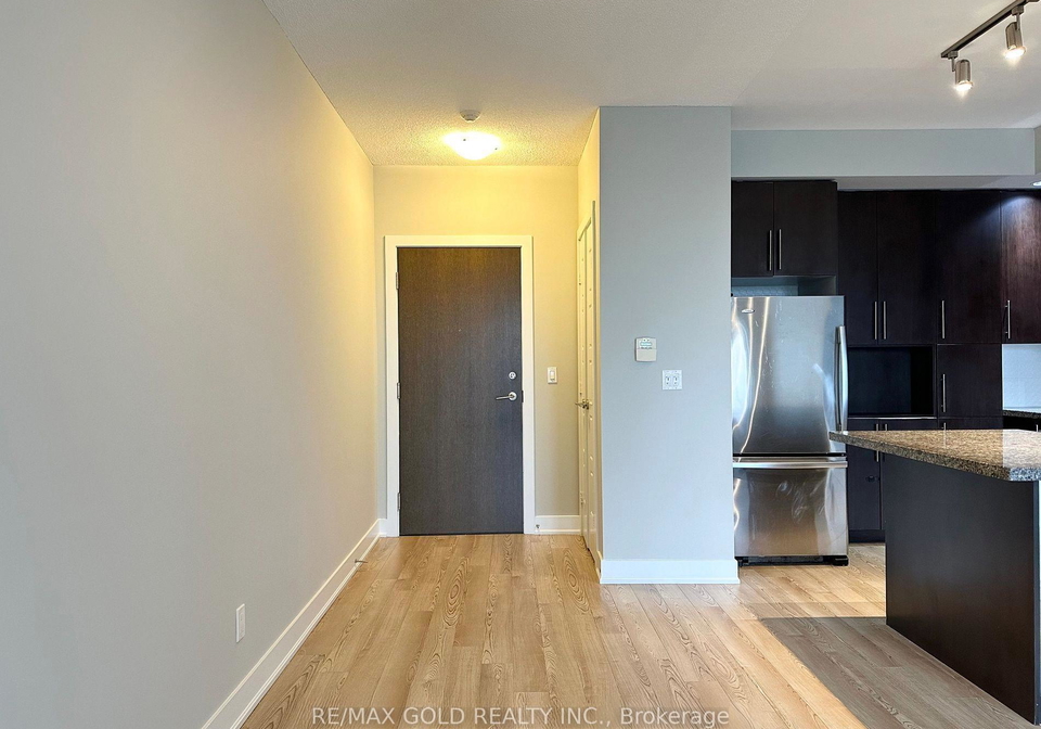 28-linden-street-toronto-ontario-c13093506