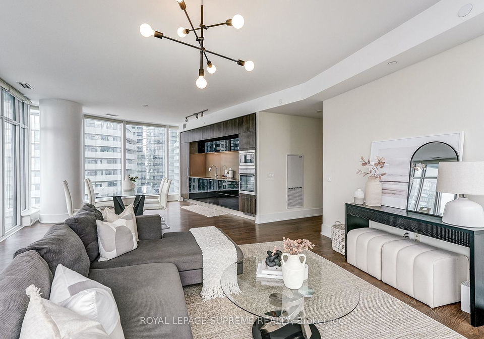 10-york-street-toronto-ontario-c13093574