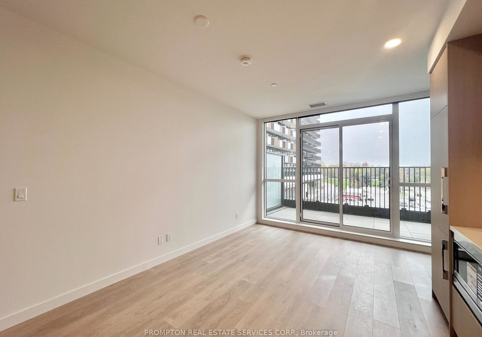18-esther-shiner-boulevard-north-york-ontario-c13093802