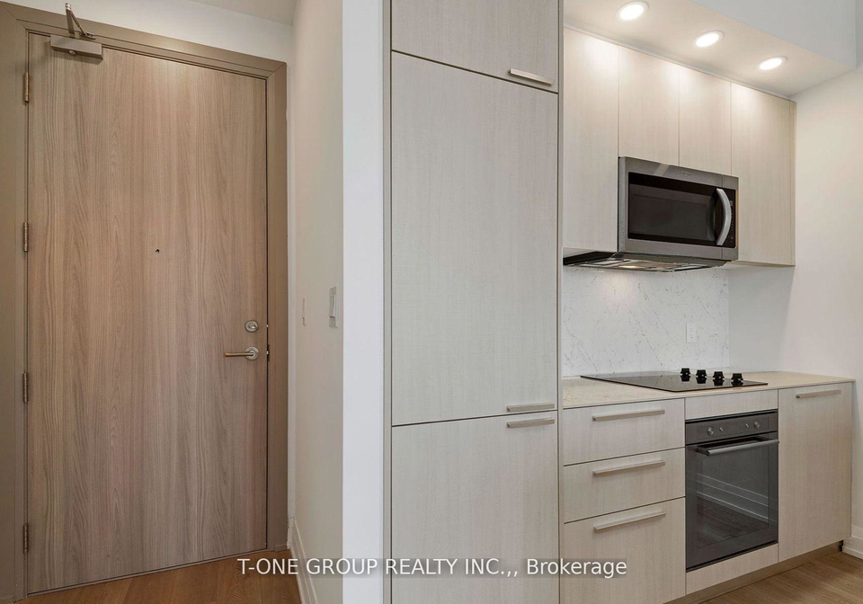 75-canterbury-place-toronto-ontario-c13093892