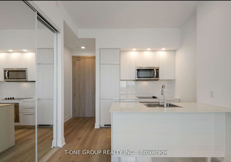 75-canterbury-place-toronto-ontario-c13093892