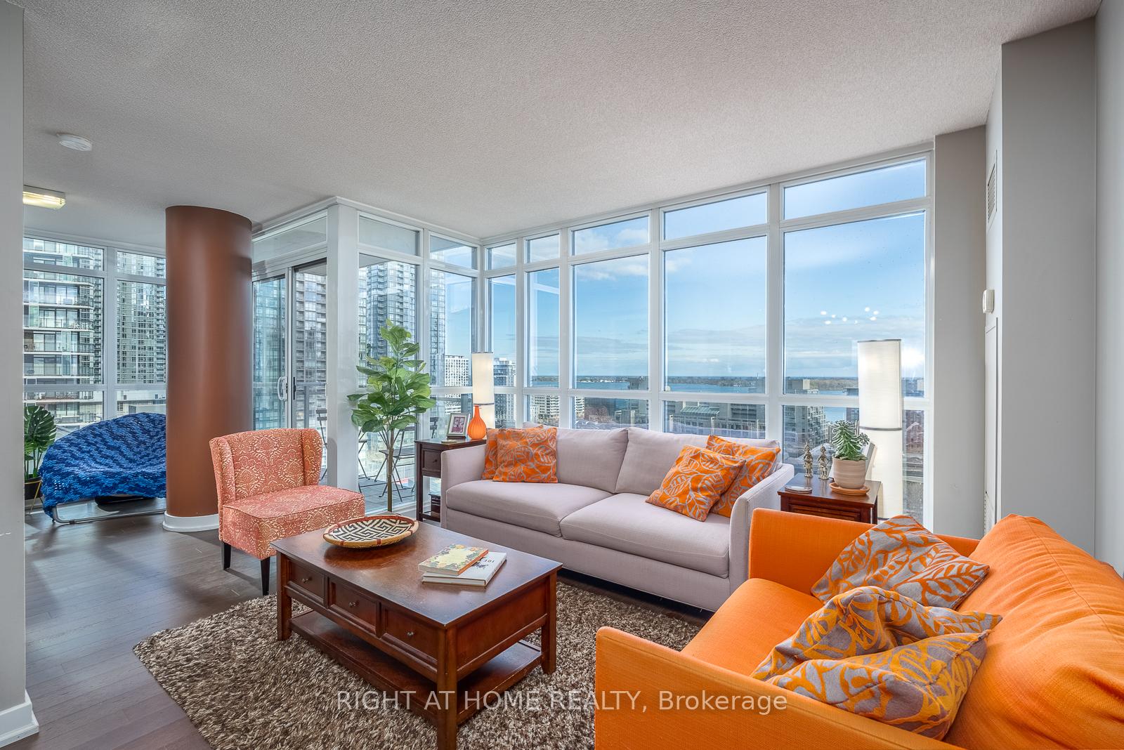 10-capreol-court-toronto-ontario-c13094030