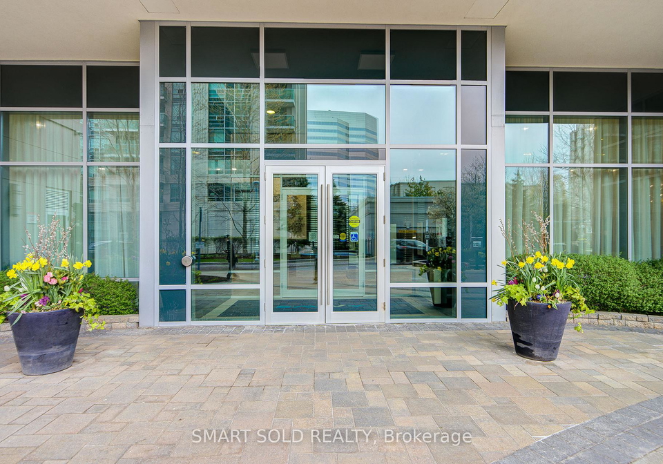 17-anndale-drive-north-york-ontario-c13094070