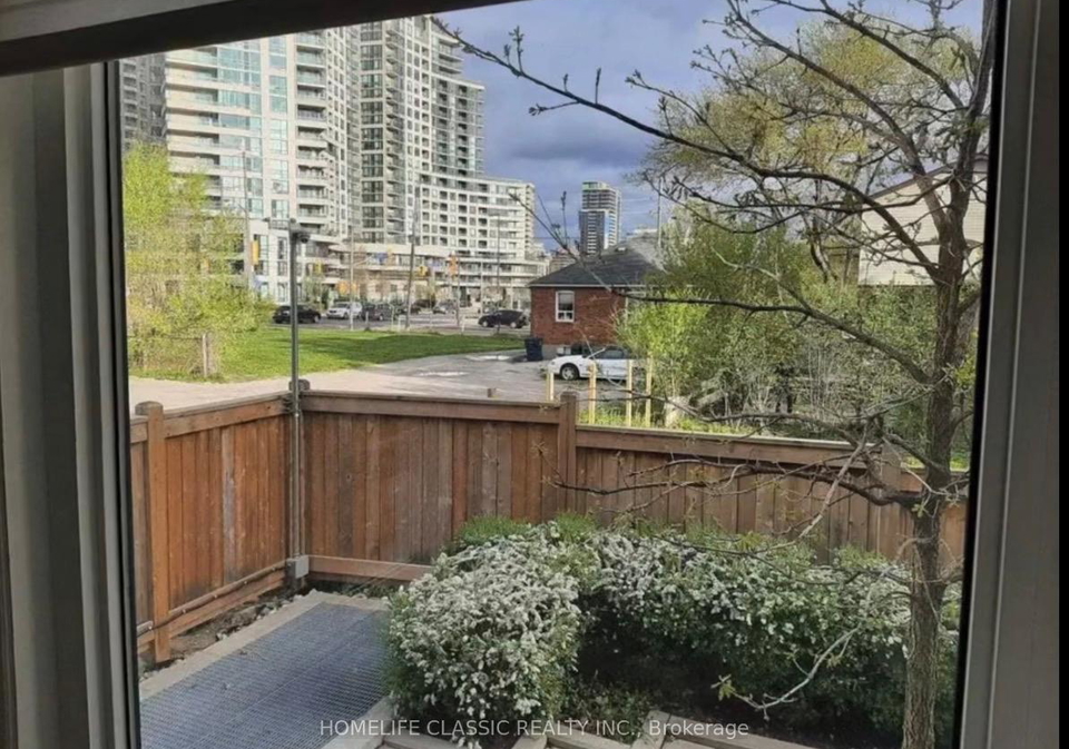 11-eldora-avenue-toronto-ontario-c13094072
