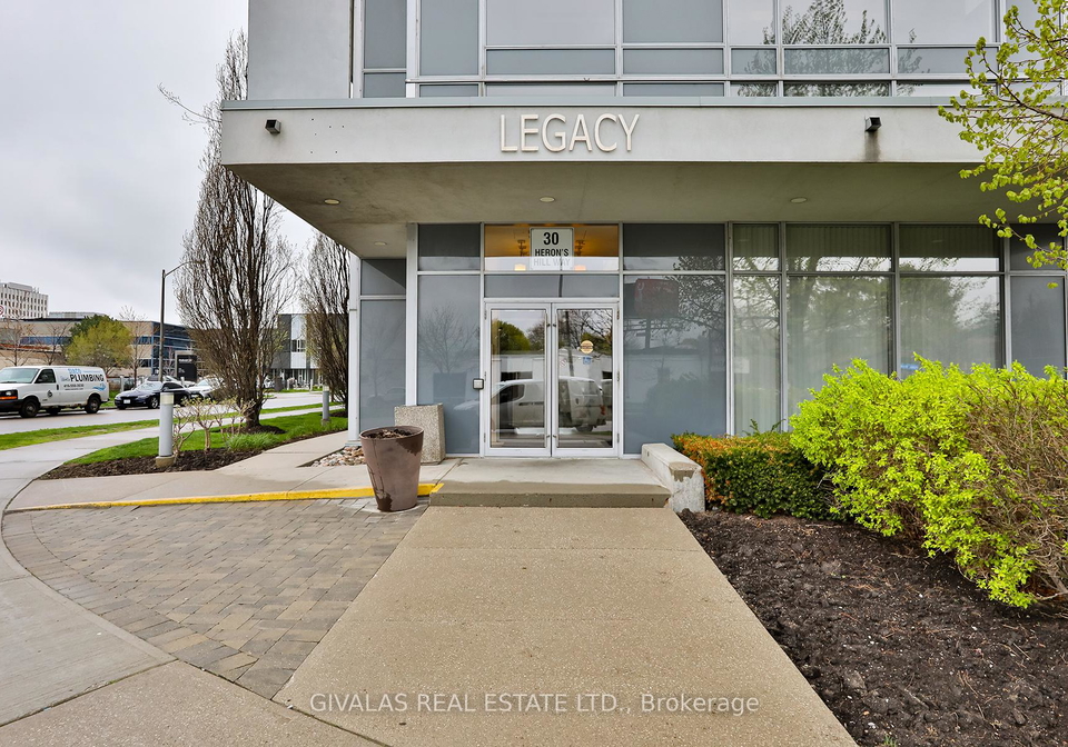 30-herons-hill-way-north-york-ontario-c13094516