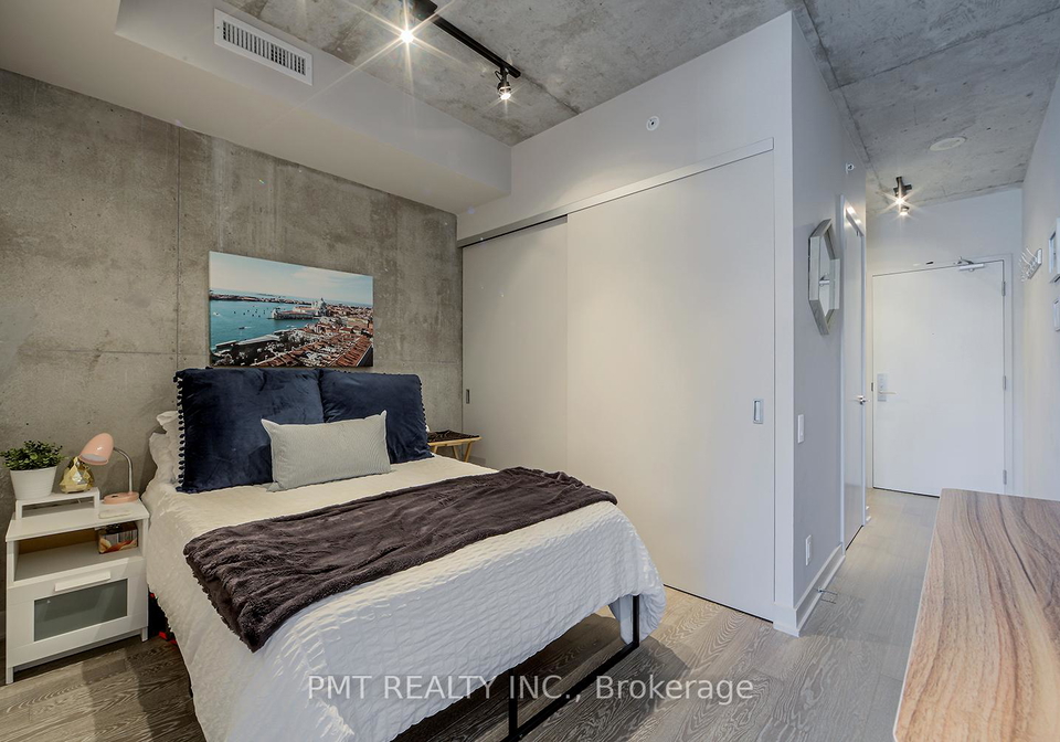39-brant-street-toronto-ontario-c13094698