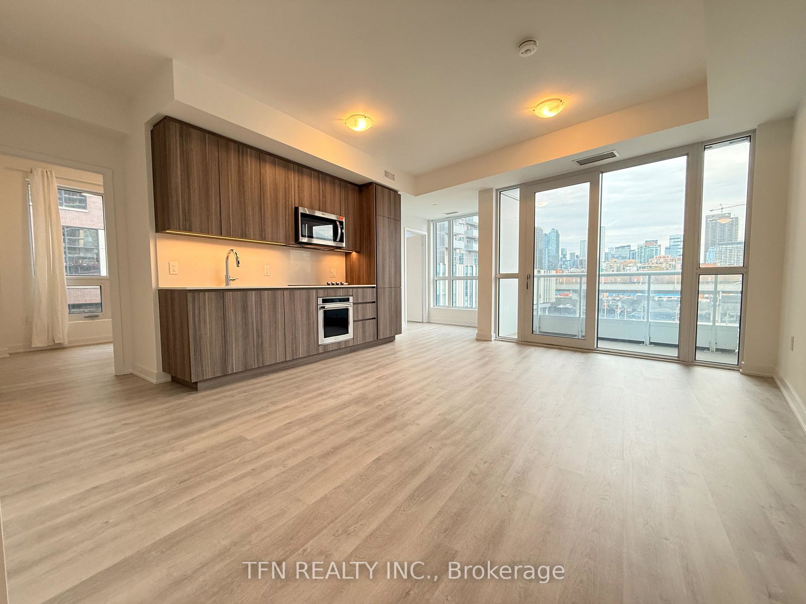 15-richardson-street-toronto-ontario-c13095090