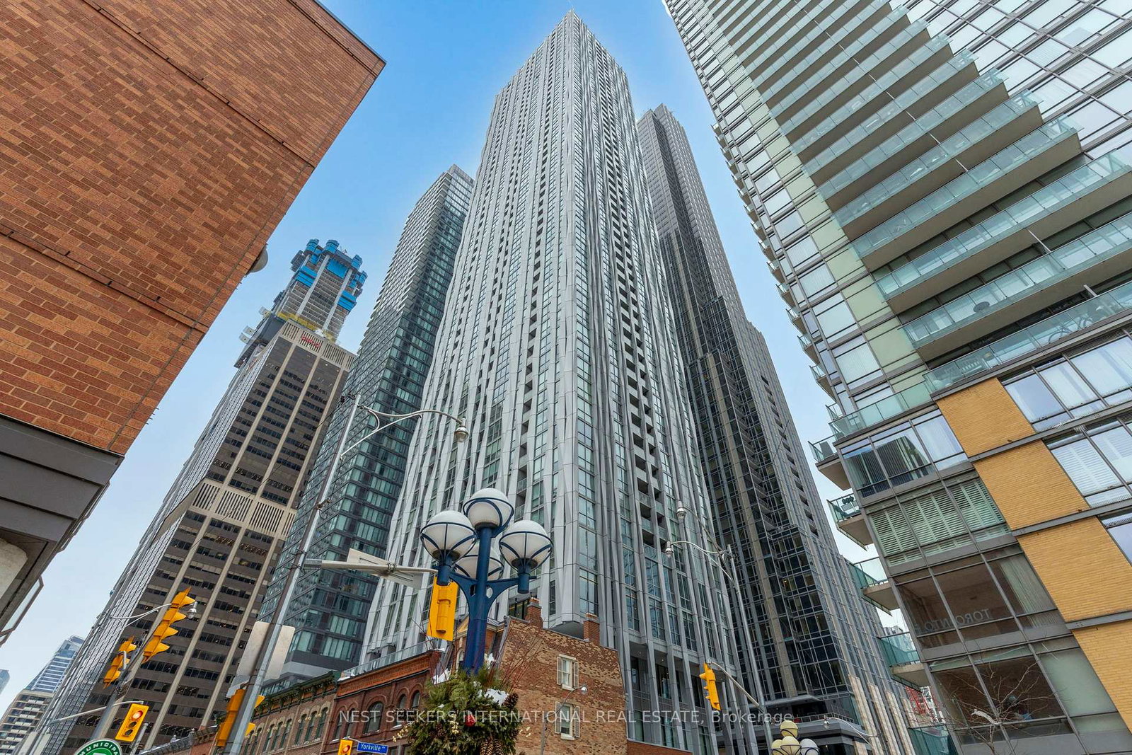 1-yorkville-avenue-toronto-ontario-c13095096