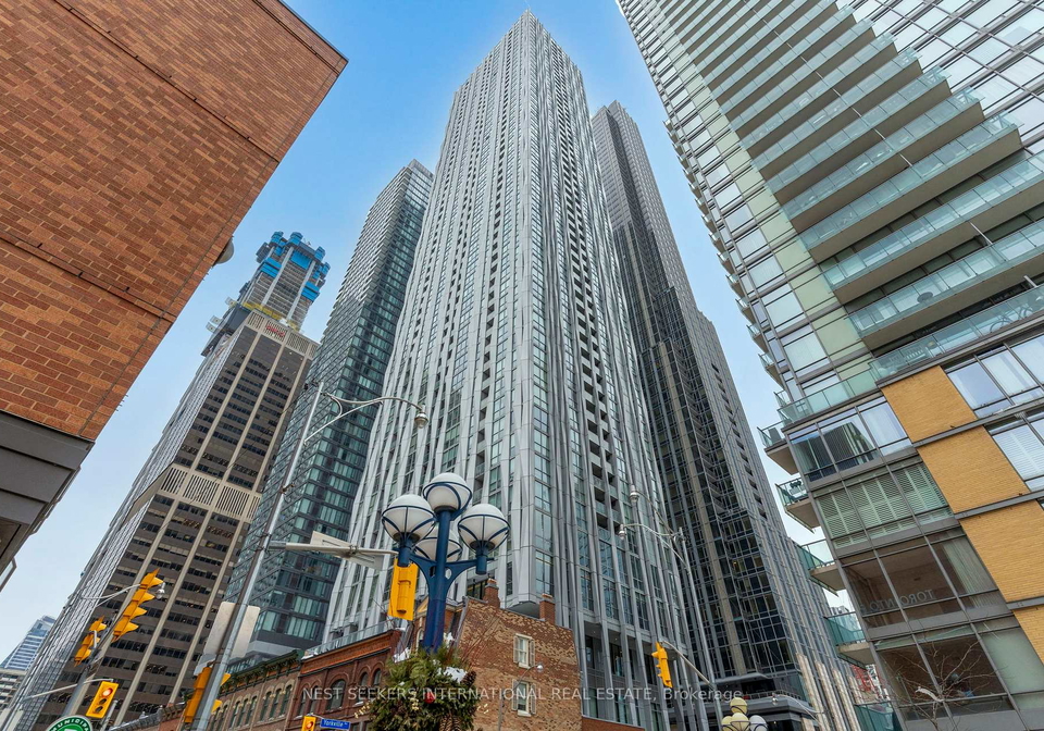 1-yorkville-avenue-toronto-ontario-c13095096