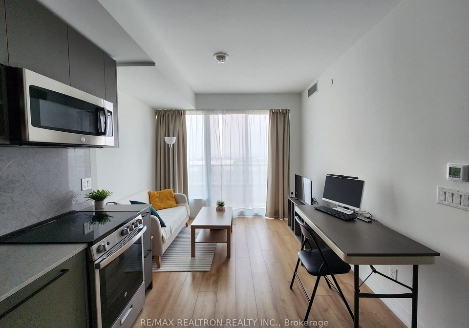 135-east-liberty-street-toronto-ontario-c13095206
