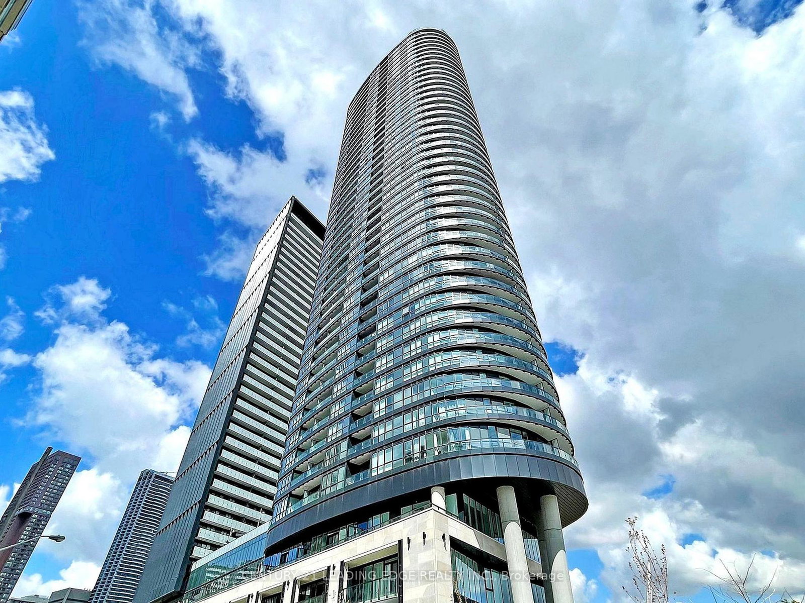 585-bloor-street-e-toronto-ontario-c13095474