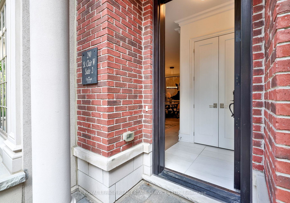 290-st-clair-avenue-w-toronto-ontario-c13095732