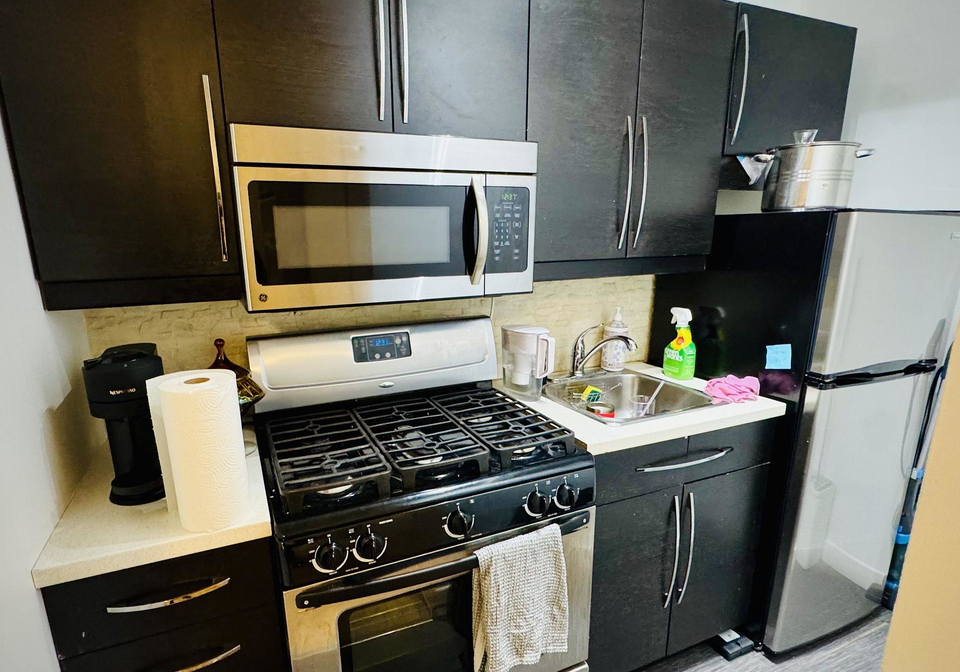 426-markham-street-toronto-ontario-c13095734