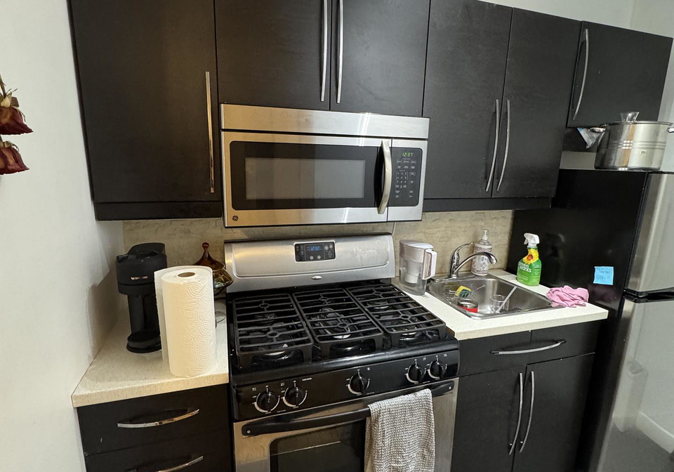 426-markham-street-toronto-ontario-c13095734