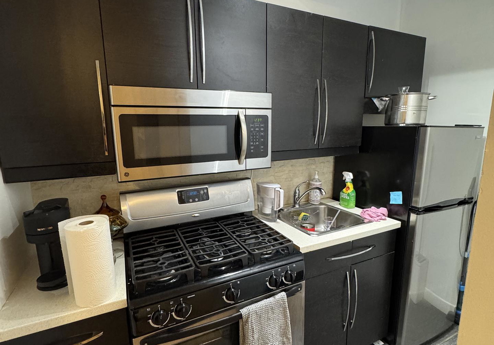 426-markham-street-toronto-ontario-c13095734
