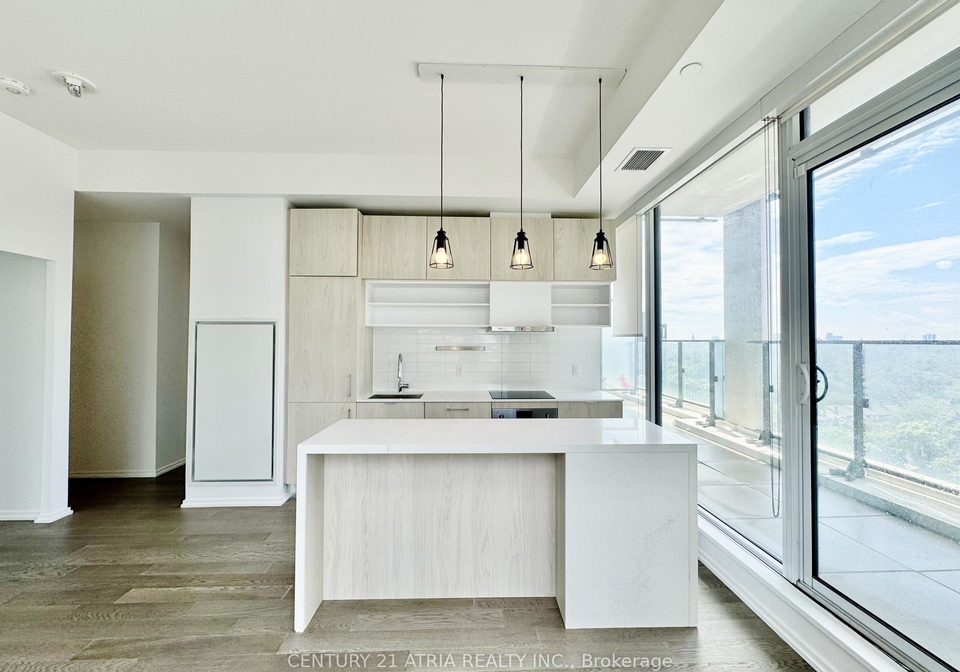 5-soudan-avenue-toronto-ontario-c13095976