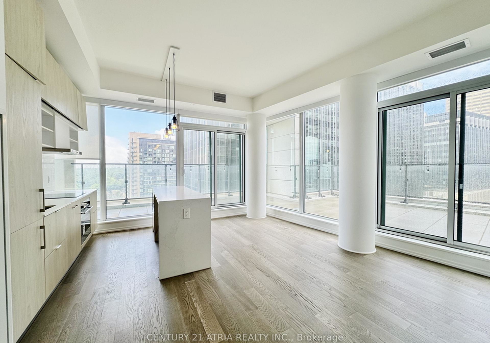 5-soudan-avenue-toronto-ontario-c13095976