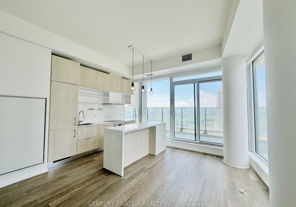 5-soudan-avenue-toronto-ontario-c13095976